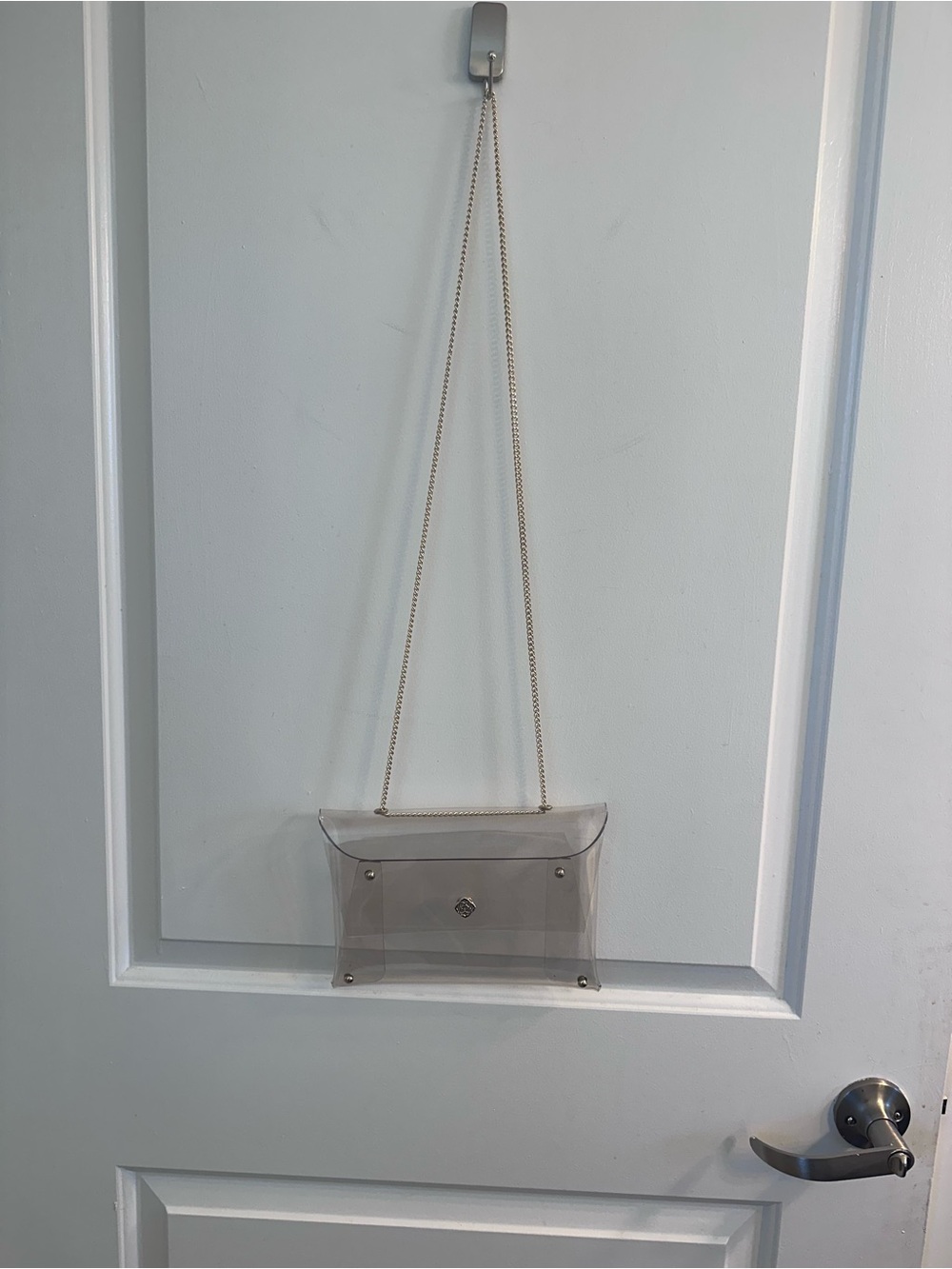 Kendra Scott Clear Crossbody Bag in Gold - Picture 3 of 7